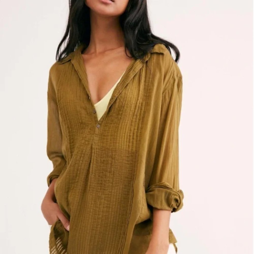 Free People Waverly Tunic in Hippie Green Partial Front Button Women's Size M